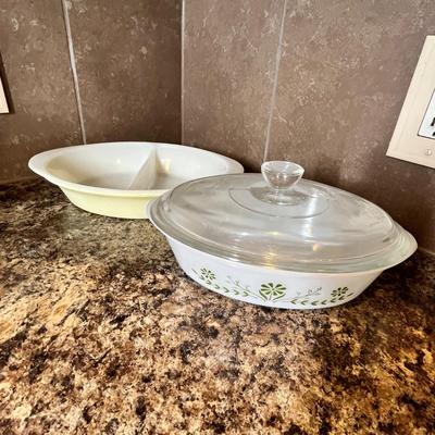 Lot 510 Vintage bake ware