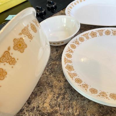Lot 515 Corelle Butterfly Gold pieces