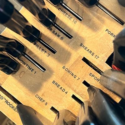 Lot 521 Large cutlery set