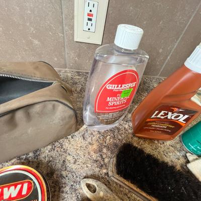 Lot 530 Shoe shine kit