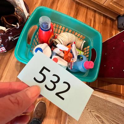 Lot 532 Laundry items