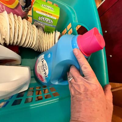 Lot 532 Laundry items