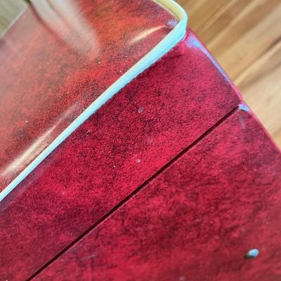 Lot 535 1950s Toy chest storage