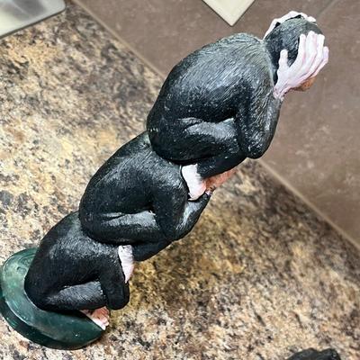 Lot 541 No evil monkeys