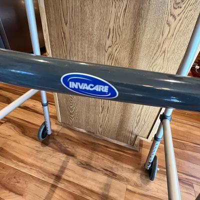 Lot 558 Standard walker