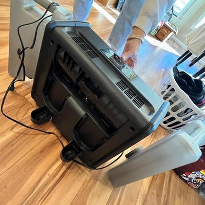 Lot 559 Large humidifier