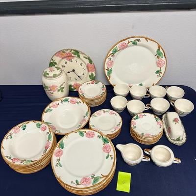 Sale Photo Thumbnail #13: Metlix Camelia Dish Set
53 pieces including
Clock
Charger Plate
Biscuit Jar
Serving bowl
8 Dinner Plates
8 Soup Bowls
8 Berry Bowls
8 Cups
8 Saucers
7 Bread Plates
Butter Dish