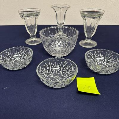 Sale Photo Thumbnail #27: 7 piece lot includes
3 Sundae glasses
3 small bowls 
1 large bowl