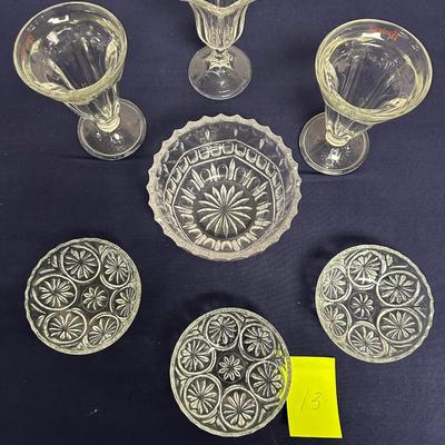 Sale Photo Thumbnail #29: 7 piece lot includes
3 Sundae glasses
3 small bowls 
1 large bowl