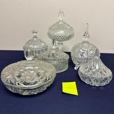 Sale Photo Thumbnail #35: Lot of 6 Crystal/Glass Candy Dishes