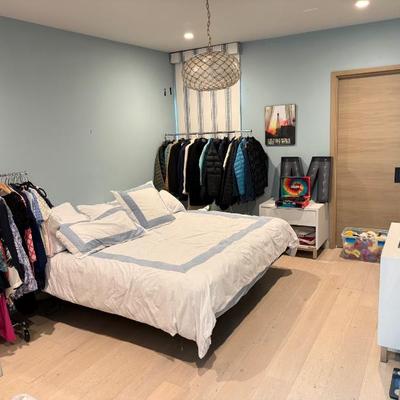 Sale Photo Thumbnail #60