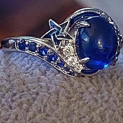 Could be Dallas Cowboy Ring!