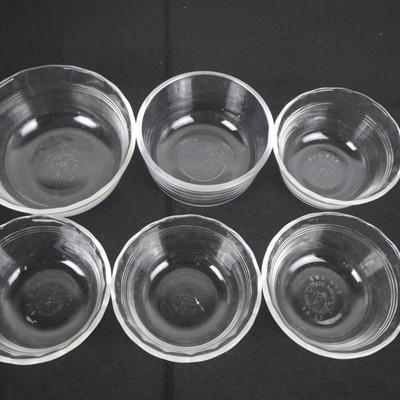 Pyrex bowls (various sizes)