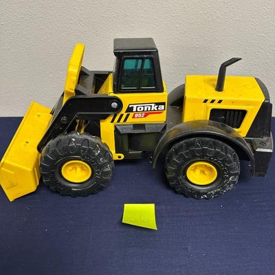 Sale Photo Thumbnail #62: Tonka 952 loader