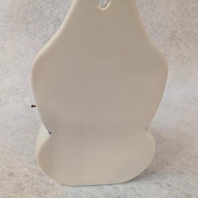 Sale Photo Thumbnail #384: Vintage Teleflora Delft Blue and white ceramic salt box w/ wood lid 
7x5x3