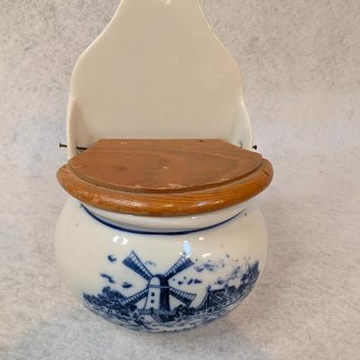 Sale Photo Thumbnail #386: Vintage Teleflora Delft Blue and white ceramic salt box w/ wood lid 
7x5x3