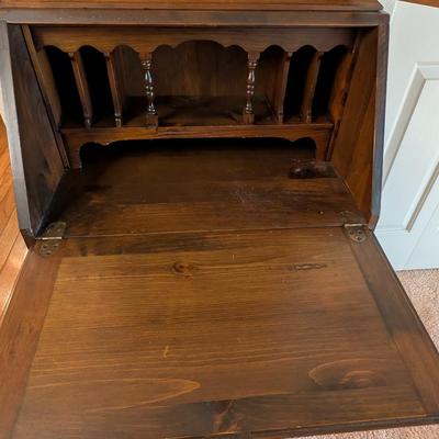 Sale Photo Thumbnail #30: Vintage Ethan Allen Secretary Desk w/ Bookcase hutch 
78h x 24w x 15 deep 
top hutch 7.5 deep