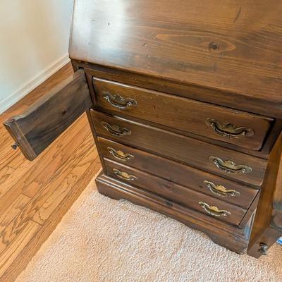 Sale Photo Thumbnail #35: Vintage Ethan Allen Secretary Desk w/ Bookcase hutch 
78h x 24w x 15 deep 
top hutch 7.5 deep