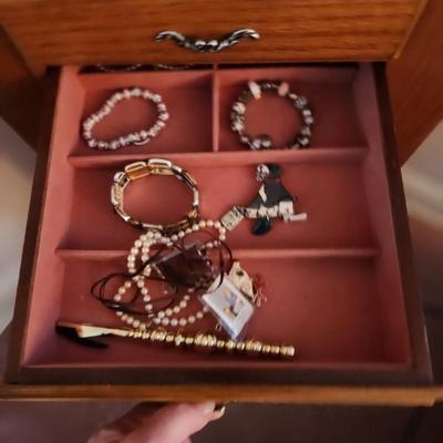 Sale Photo Thumbnail #214