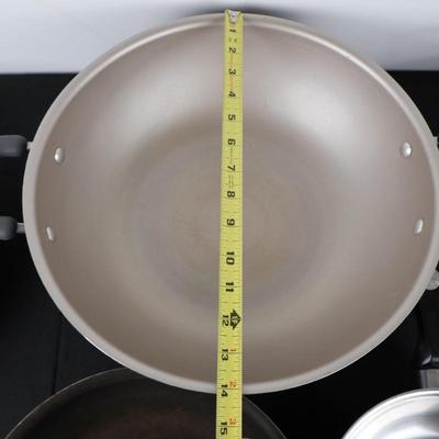 Lot of Pans, Wok Pan (3)