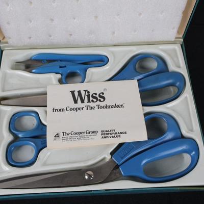 Vintage Scissor Kit