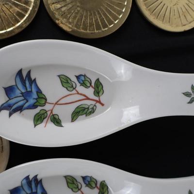 Spoon and Pot Holders/Coasters Lot (11 pieces)