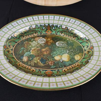 Cutting Board and Plate Lot (3)