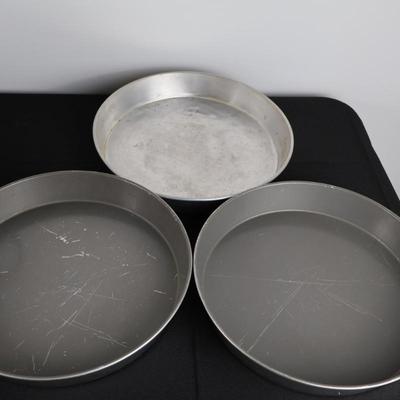 Baking Pan Lot (14 Pieces)