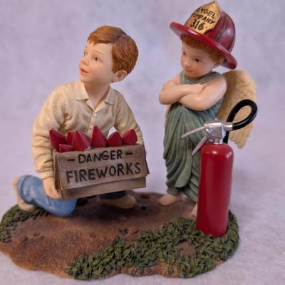 Sale Photo Thumbnail #422: Demadco Prayers and Promises Lot 3pc

contains 3 figurines