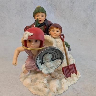 Sale Photo Thumbnail #427: Demadco Prayers and Promises Lot 3pc

contains 3 figurines