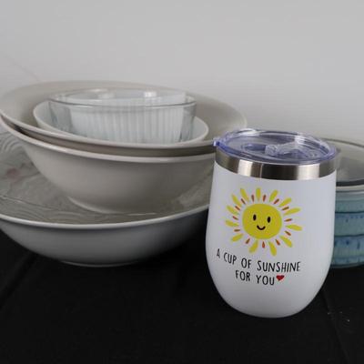 Miscellaneous Kitchen Bowl Lot (9 Pieces)