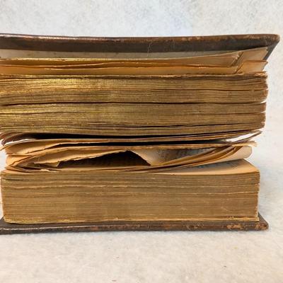 Sale Photo Thumbnail #452: Vintage Miniature Book 
4.2x3