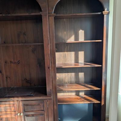 Sale Photo Thumbnail #16: Ethan Allen Legacy Triple Arched Library Bookcase in Dark Wood Finish 
3 pieces
excellent condition 
2 ends: 79.5 x30 x10.5
middle: 79.5 x 34 x 15.5