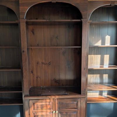 Sale Photo Thumbnail #14: Ethan Allen Legacy Triple Arched Library Bookcase in Dark Wood Finish 
3 pieces
excellent condition 
2 ends: 79.5 x30 x10.5
middle: 79.5 x 34 x 15.5