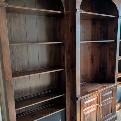 Sale Photo Thumbnail #15: Ethan Allen Legacy Triple Arched Library Bookcase in Dark Wood Finish 
3 pieces
excellent condition 
2 ends: 79.5 x30 x10.5
middle: 79.5 x 34 x 15.5