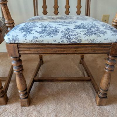 Sale Photo Thumbnail #47: Vintage Country Style Pressed Back Solid Oak Dining Chairs w/ upholstered Cushions 
Set of 2
Seat: 19 x 16
44" tall
18" from ground to seat 
19" deep