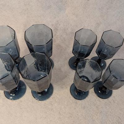 Sale Photo Thumbnail #21: Vintage 1980s 8 pc Libbey "Facets" Octagon Shaped Glasses
4 Glasses- 6"
4 Glasses- 7"