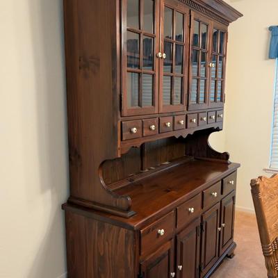 Sale Photo Thumbnail #490: Vintage Ethan Allen Solid Cherry 2 piece Hutch 
Beautiful Hutch in Excellent condition 
78.5 x 59.5 x 18.5