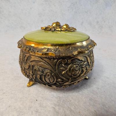 Sale Photo Thumbnail #507: Vintage Gold Toned Metal Jewelry Box/Music Box w Intricate Rose Detailing 
2.5 x 4
tested-works