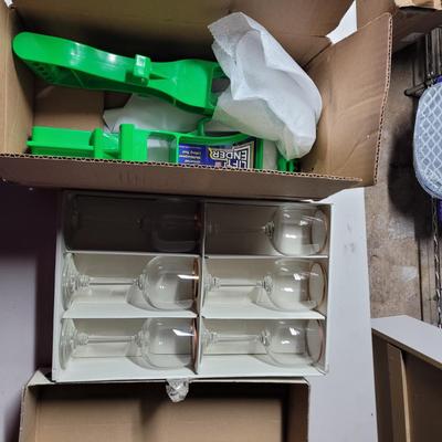 Sale Photo Thumbnail #498: Drink some wine with 5 of your friends then move heavy things around, Good, wholesome fun for a Friday night.