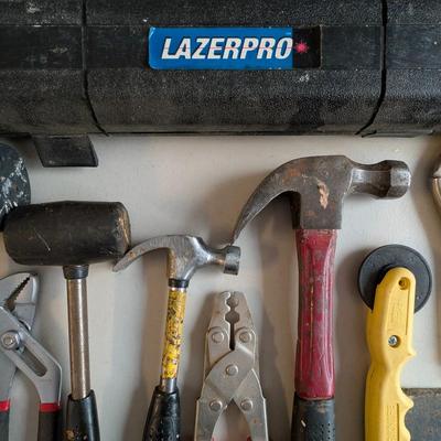 Sale Photo Thumbnail #517: Misc. 22 pc tool lot