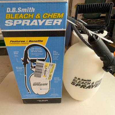 Sale Photo Thumbnail #528: DB Smith Bleach and Chem Pesticide Sprayer Brand New