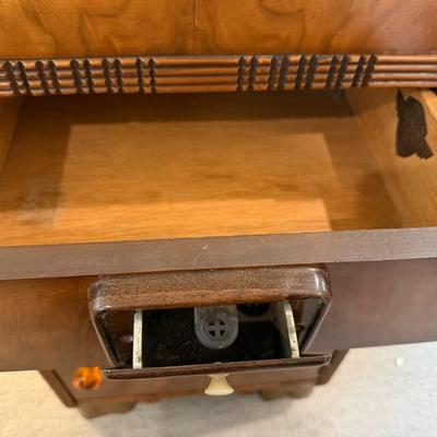 Vintage Waterfall side table/nightstand w/ built in ashtray!