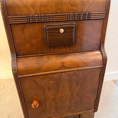 Vintage Waterfall side table/nightstand w/ built in ashtray!