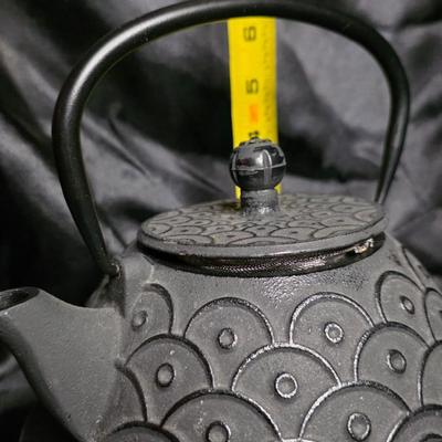 New Old Stock Cast Iron Tetsubin Teapot | Silver-Black Textured Floral Relief | Enamel Interior | Traditional Japanese Design | Pristine...