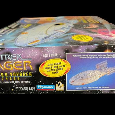 Playmates Star Trek U.S.S. Voyager NCC-74656 Collector’s Edition