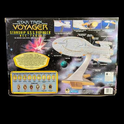 Playmates Star Trek U.S.S. Voyager NCC-74656 Collector’s Edition