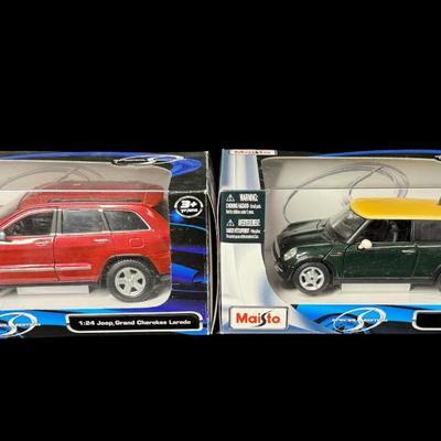 Maisto Special Edition 1:24 Scale Diecast Car Assortment