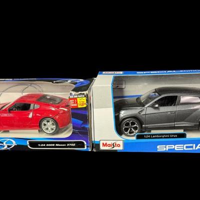 Maisto Special Edition 1:24 Scale Diecast Car Assortment