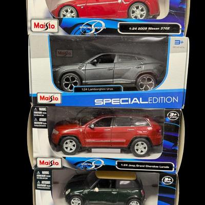 Maisto Special Edition 1:24 Scale Diecast Car Assortment